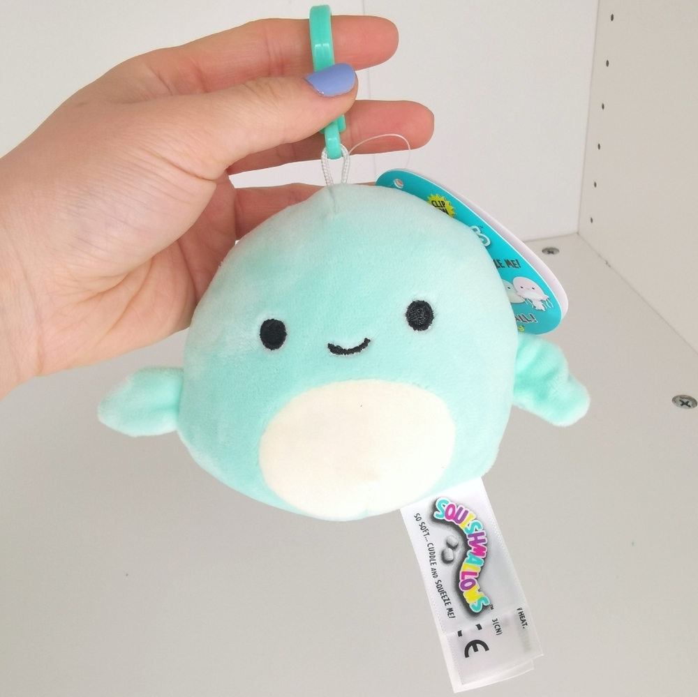Squishmallow "Perry" the Dolphin Clip